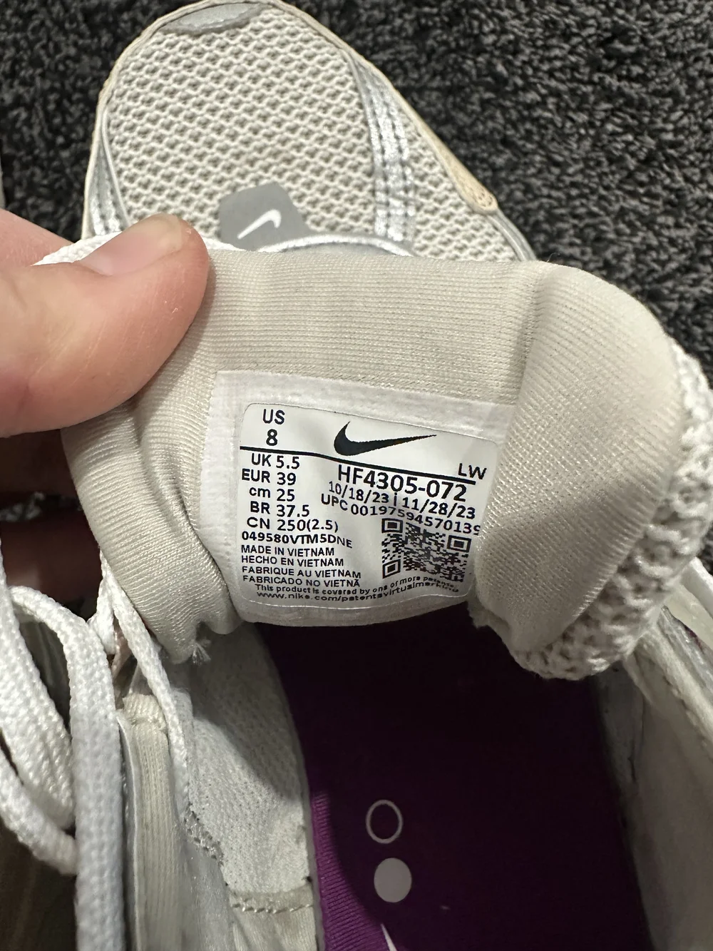 Nike VK2 run in size 8